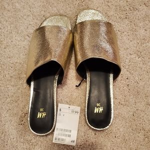 H&M NWT gold glitter sandals